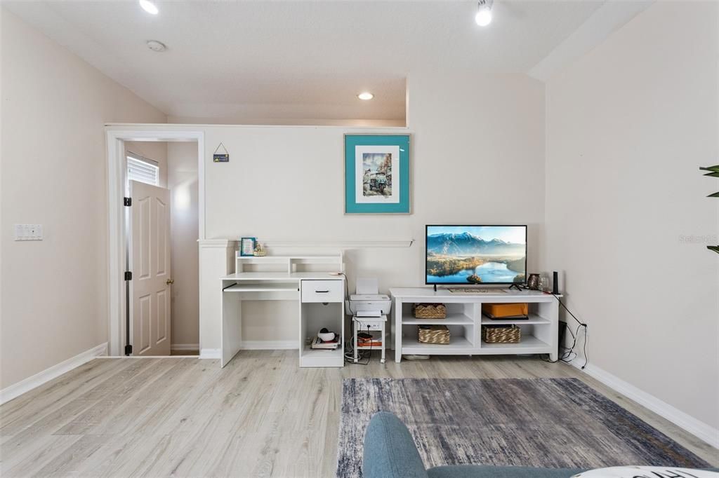 For Sale: $629,999 (4 beds, 2 baths, 2714 Square Feet)