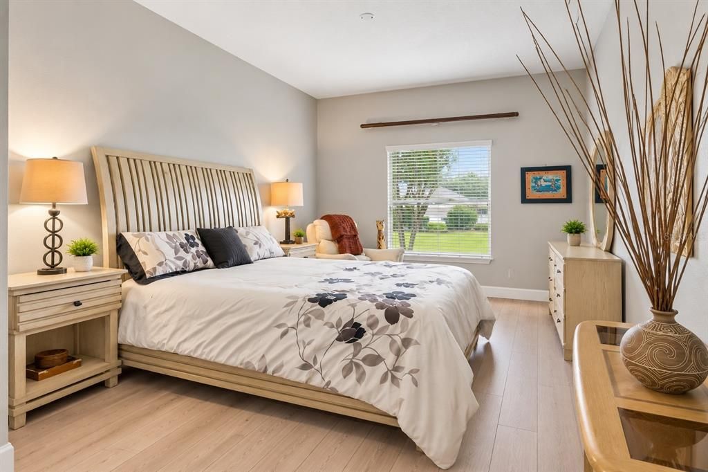 For Sale: $289,900 (3 beds, 2 baths, 1715 Square Feet)