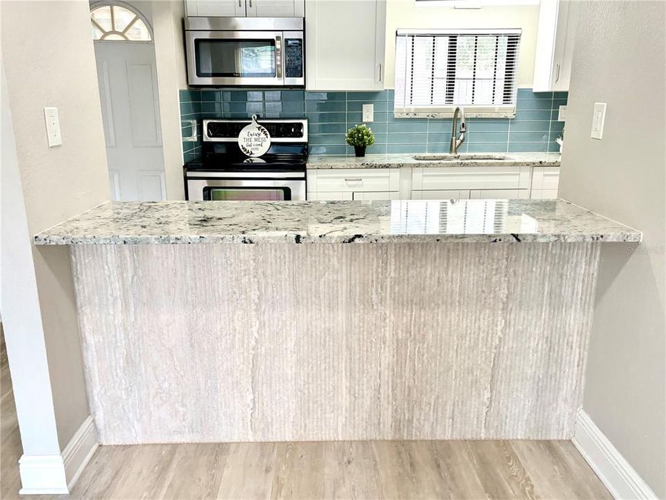 For Rent: $1,650 (2 beds, 1 baths, 1085 Square Feet)