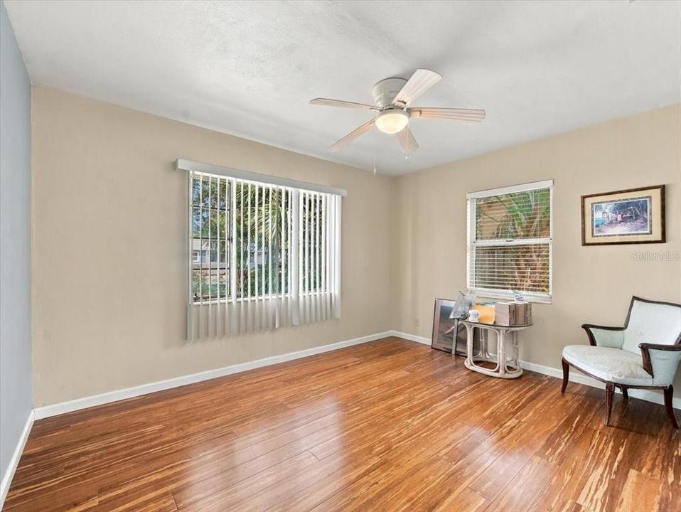 For Sale: $365,000 (3 beds, 1 baths, 1338 Square Feet)