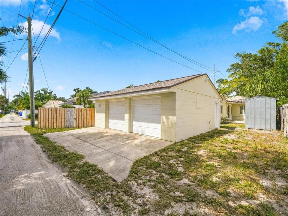 For Sale: $365,000 (3 beds, 1 baths, 1338 Square Feet)