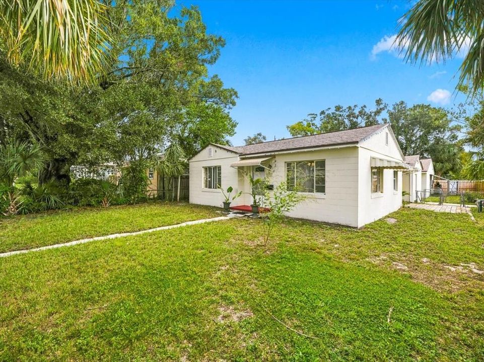 For Sale: $365,000 (3 beds, 1 baths, 1338 Square Feet)