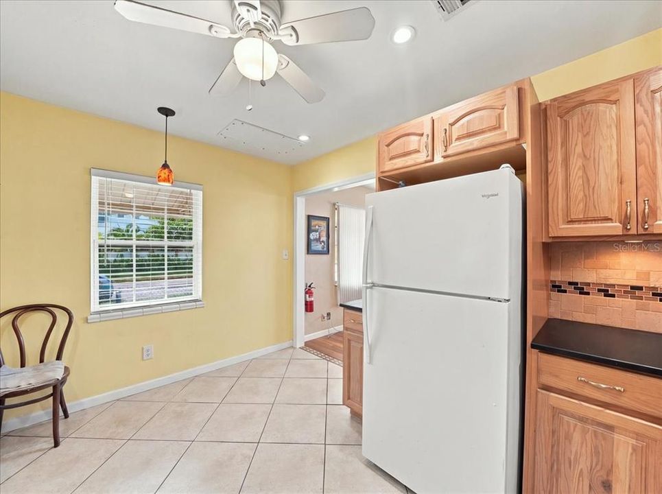 For Sale: $365,000 (3 beds, 1 baths, 1338 Square Feet)