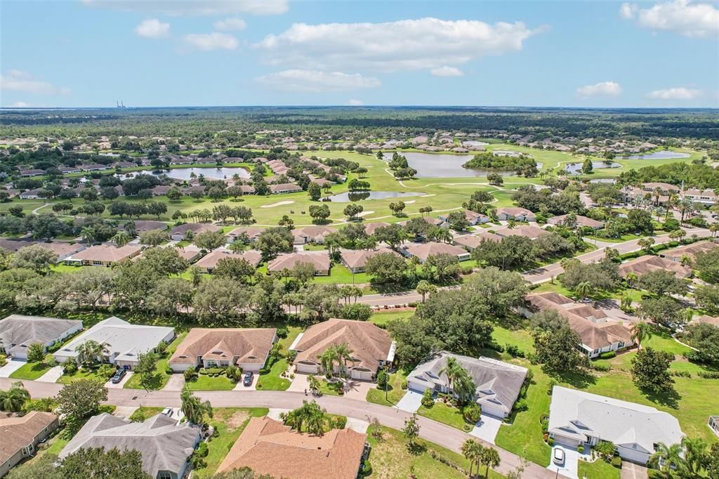 Activo con contrato: $229,900 (2 camas, 2 baños, 1405 Pies cuadrados)