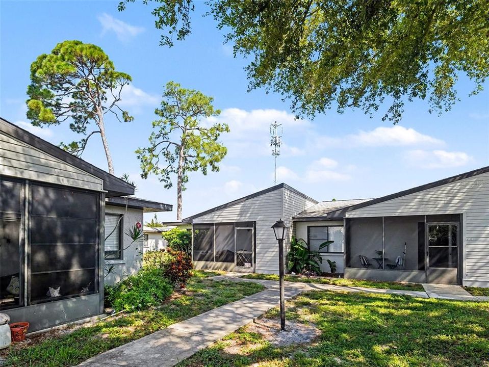 For Sale: $85,000 (2 beds, 1 baths, 840 Square Feet)