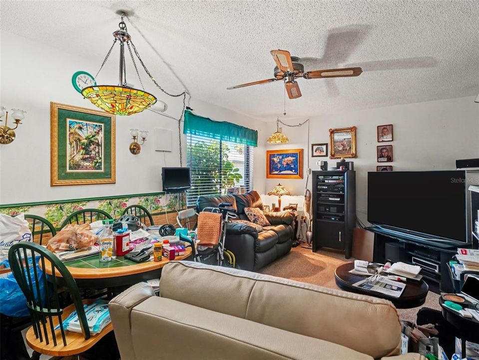 For Sale: $85,000 (2 beds, 1 baths, 840 Square Feet)