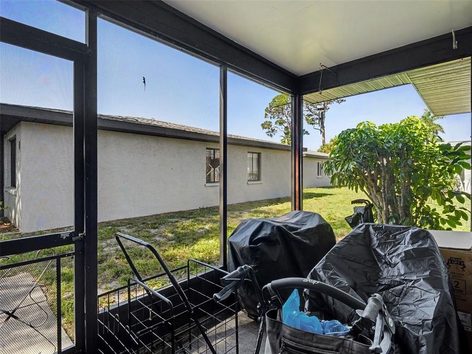 For Sale: $85,000 (2 beds, 1 baths, 840 Square Feet)