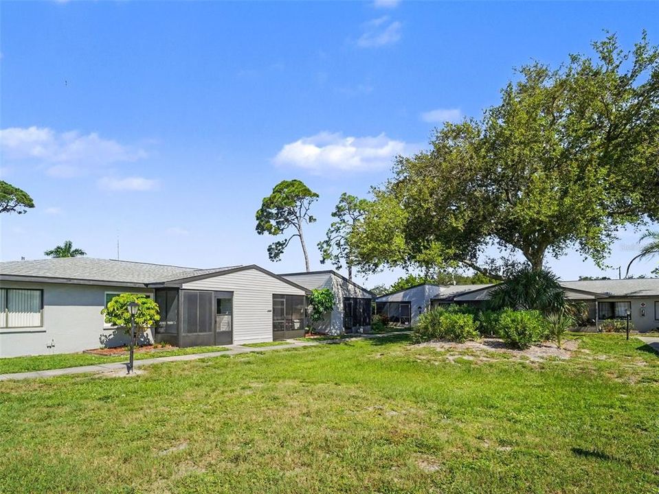 For Sale: $85,000 (2 beds, 1 baths, 840 Square Feet)