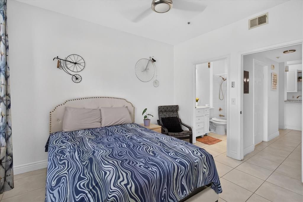 En Venta: $204,000 (2 camas, 2 baños, 1014 Pies cuadrados)