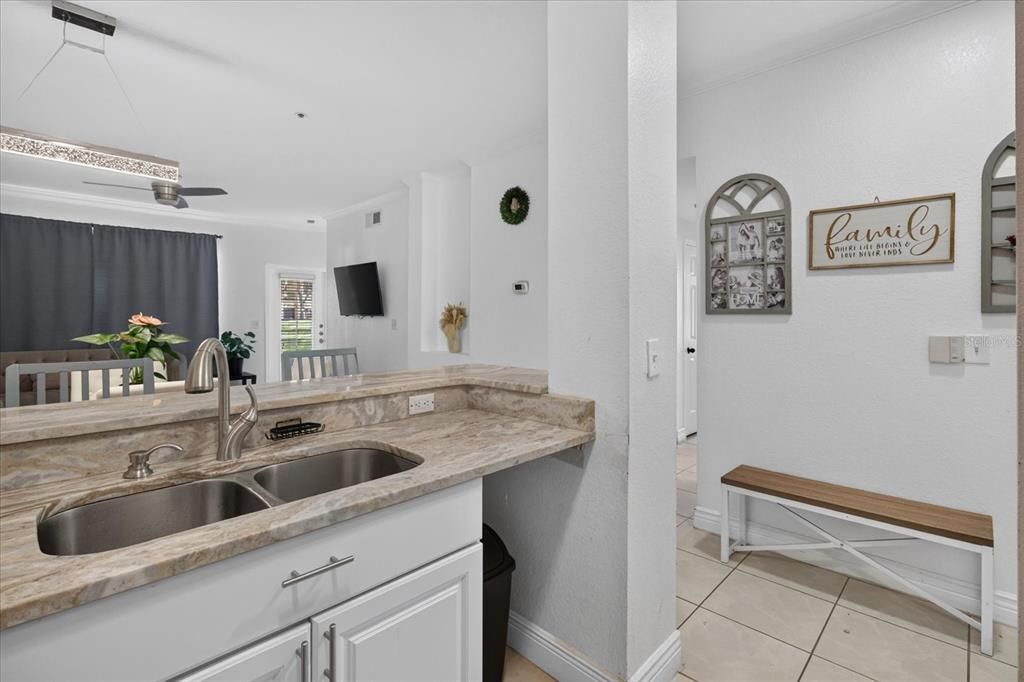 En Venta: $204,000 (2 camas, 2 baños, 1014 Pies cuadrados)