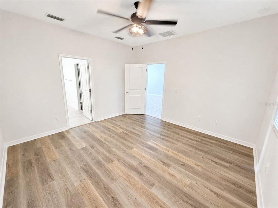 En Renta: $2,500 (4 camas, 2 baños, 1633 Pies cuadrados)
