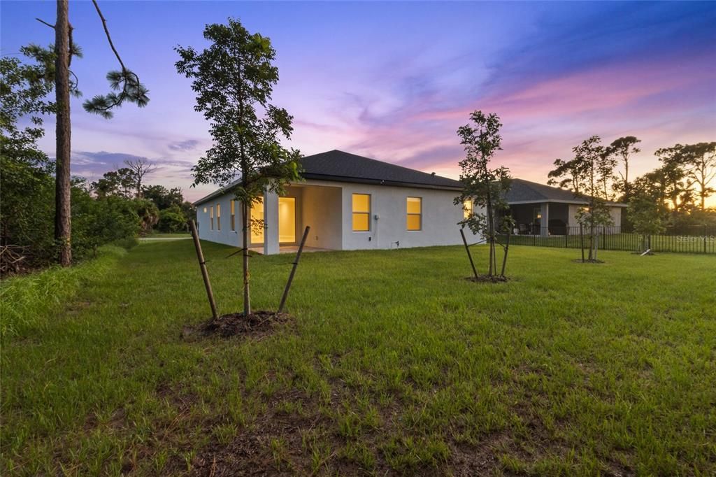 En Venta: $350,000 (4 camas, 3 baños, 1965 Pies cuadrados)