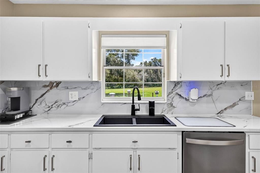 For Sale: $625,000 (3 beds, 3 baths, 1856 Square Feet)