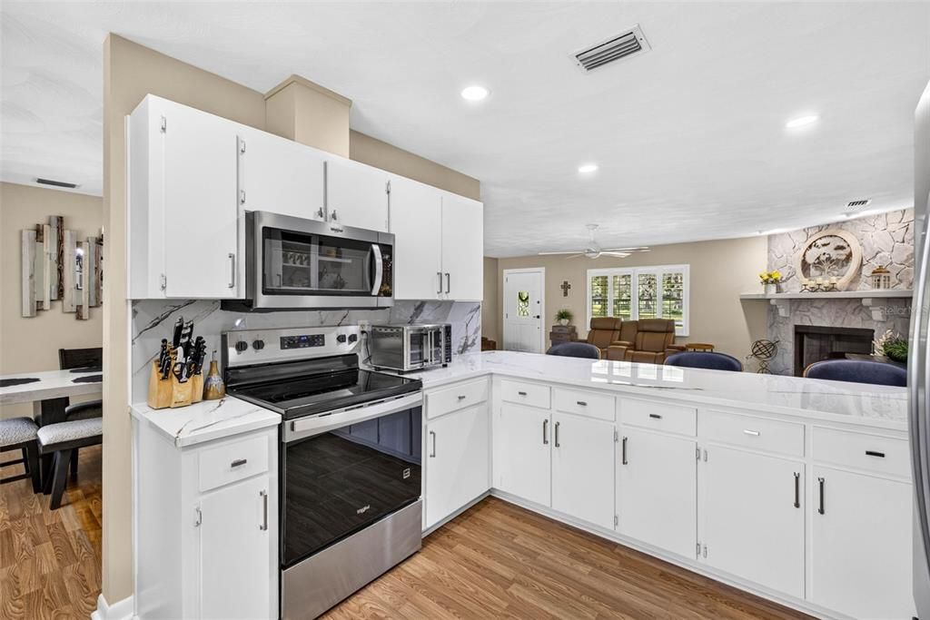 For Sale: $625,000 (3 beds, 3 baths, 1856 Square Feet)