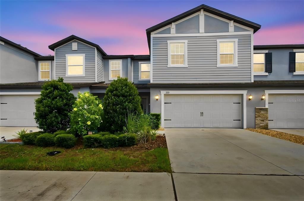 For Sale: $475,000 (3 beds, 2 baths, 2363 Square Feet)