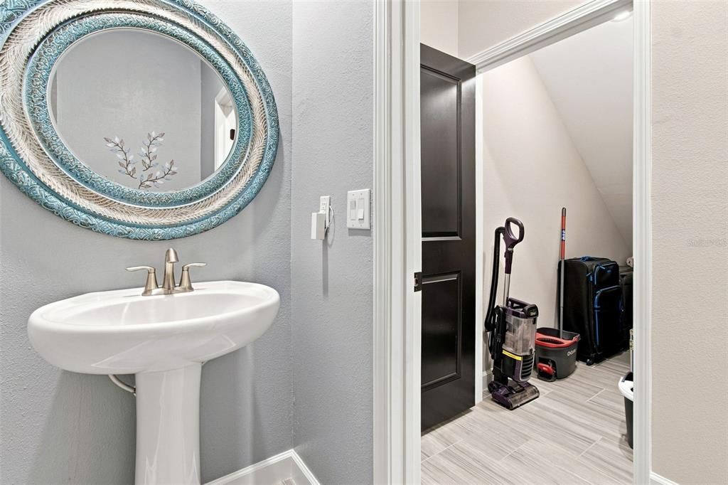 For Sale: $475,000 (3 beds, 2 baths, 2363 Square Feet)