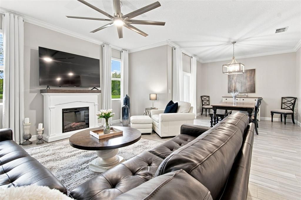For Sale: $475,000 (3 beds, 2 baths, 2363 Square Feet)