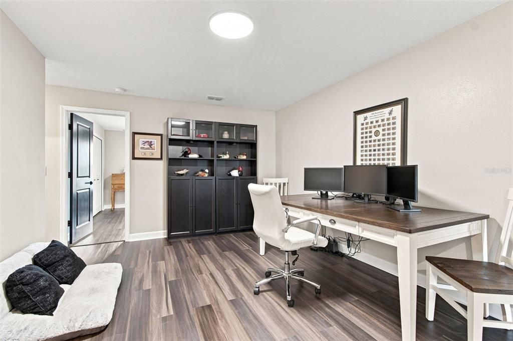 For Sale: $475,000 (3 beds, 2 baths, 2363 Square Feet)