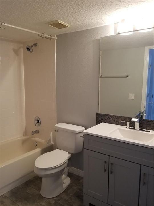 En Renta: $3,600 (5 camas, 3 baños, 3000 Pies cuadrados)