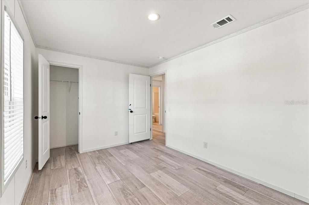 For Sale: $239,999 (3 beds, 2 baths, 1493 Square Feet)