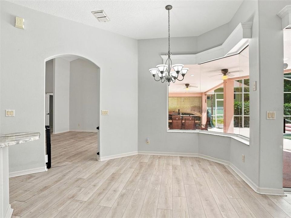 For Sale: $430,000 (3 beds, 2 baths, 2386 Square Feet)