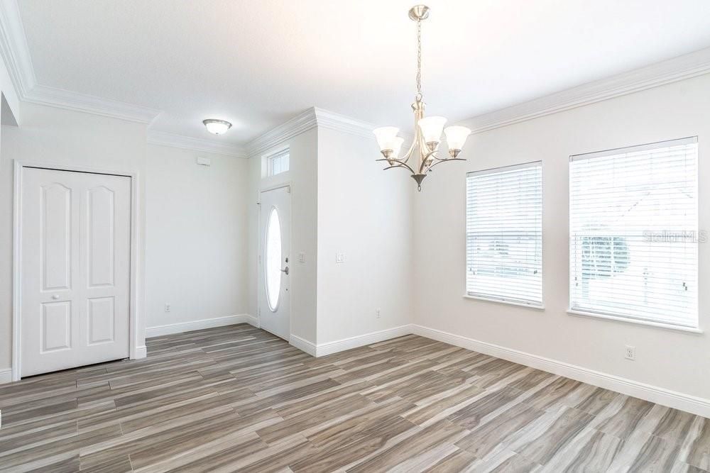 For Sale: $322,900 (4 beds, 2 baths, 1990 Square Feet)