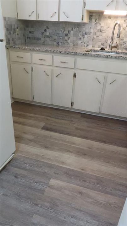For Sale: $95,000 (1 beds, 1 baths, 825 Square Feet)