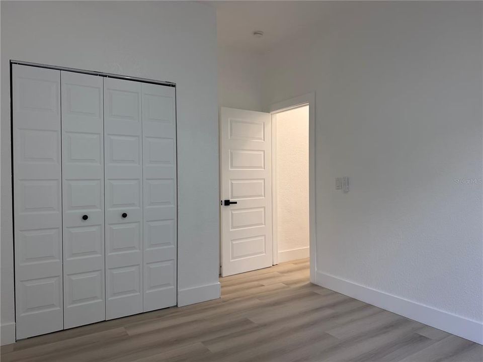 En Venta: $314,900 (4 camas, 2 baños, 1571 Pies cuadrados)