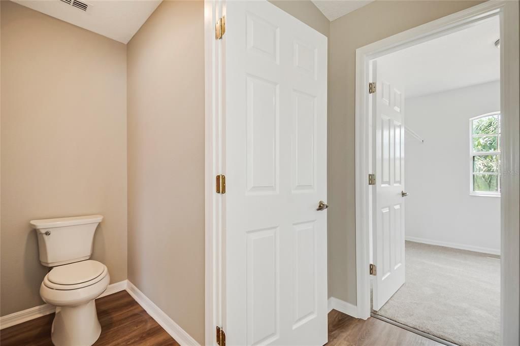 For Sale: $561,900 (5 beds, 3 baths, 3592 Square Feet)