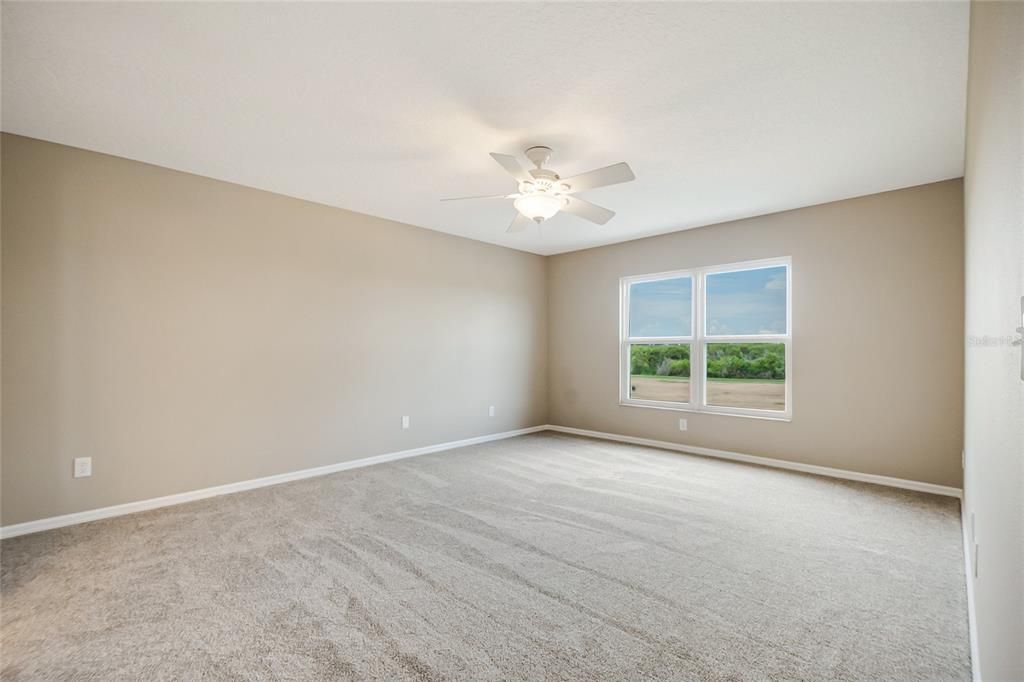 For Sale: $561,900 (5 beds, 3 baths, 3592 Square Feet)