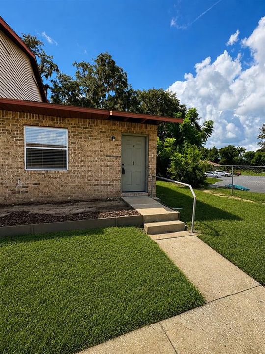 For Rent: $1,099 (1 beds, 1 baths, 629 Square Feet)