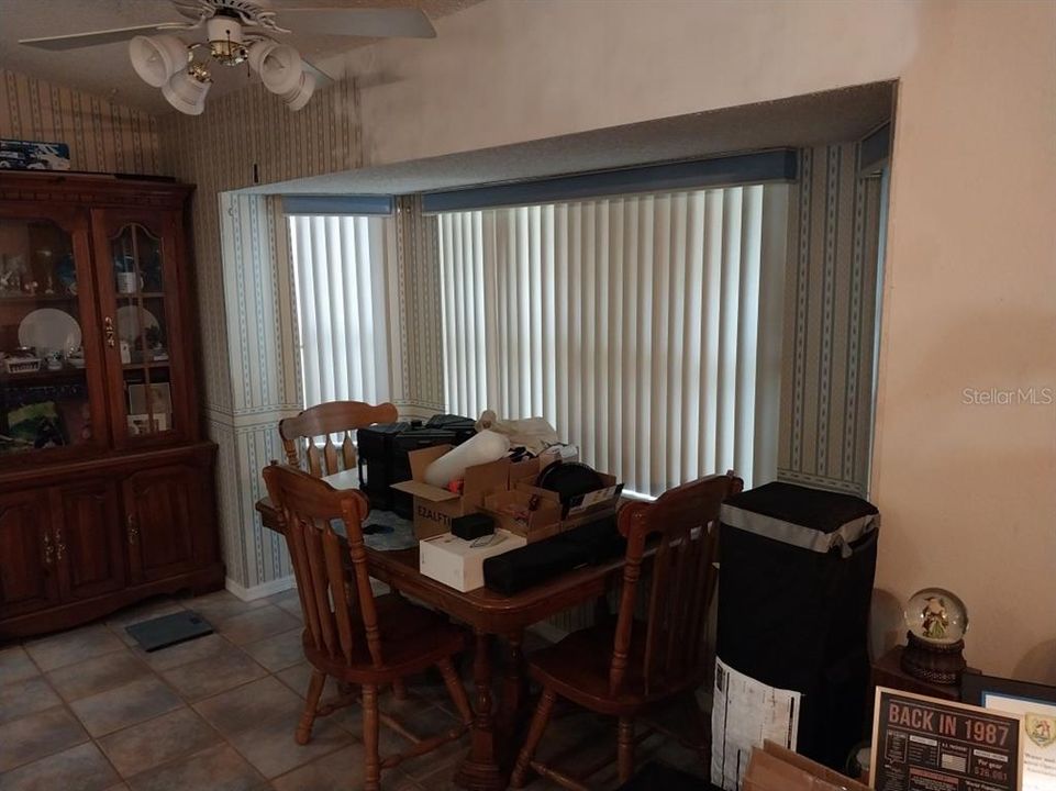 For Sale: $249,900 (3 beds, 2 baths, 1525 Square Feet)
