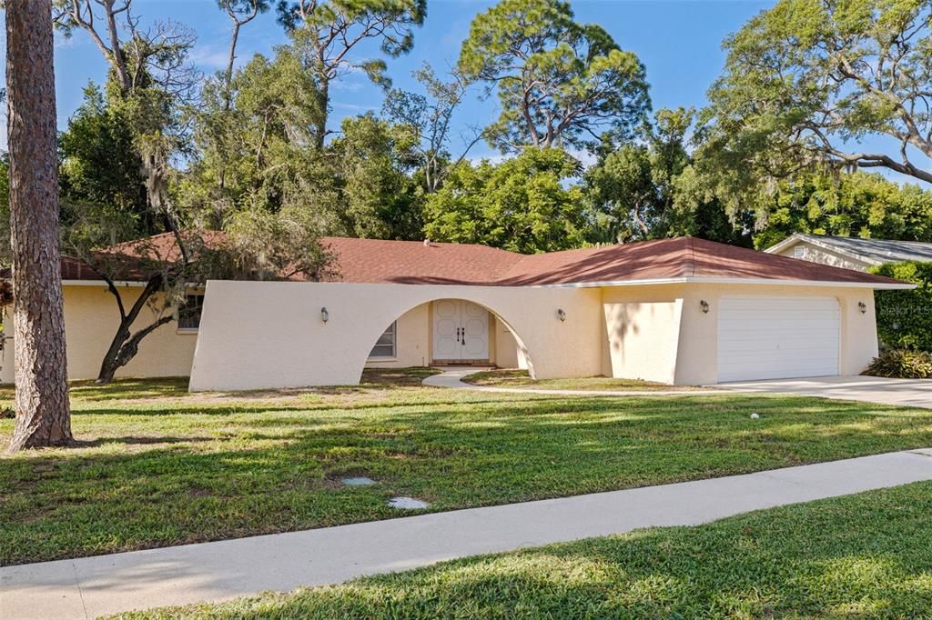 En Venta: $625,000 (4 camas, 2 baños, 2378 Pies cuadrados)
