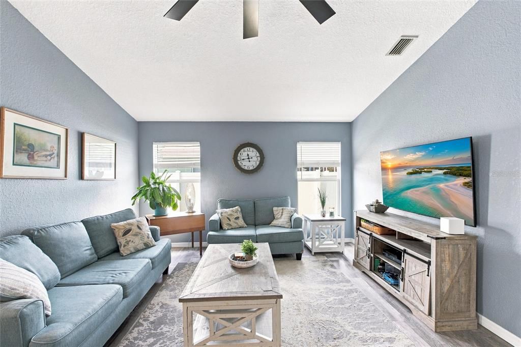 For Sale: $295,000 (3 beds, 2 baths, 1836 Square Feet)