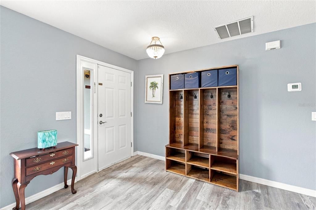 For Sale: $295,000 (3 beds, 2 baths, 1836 Square Feet)