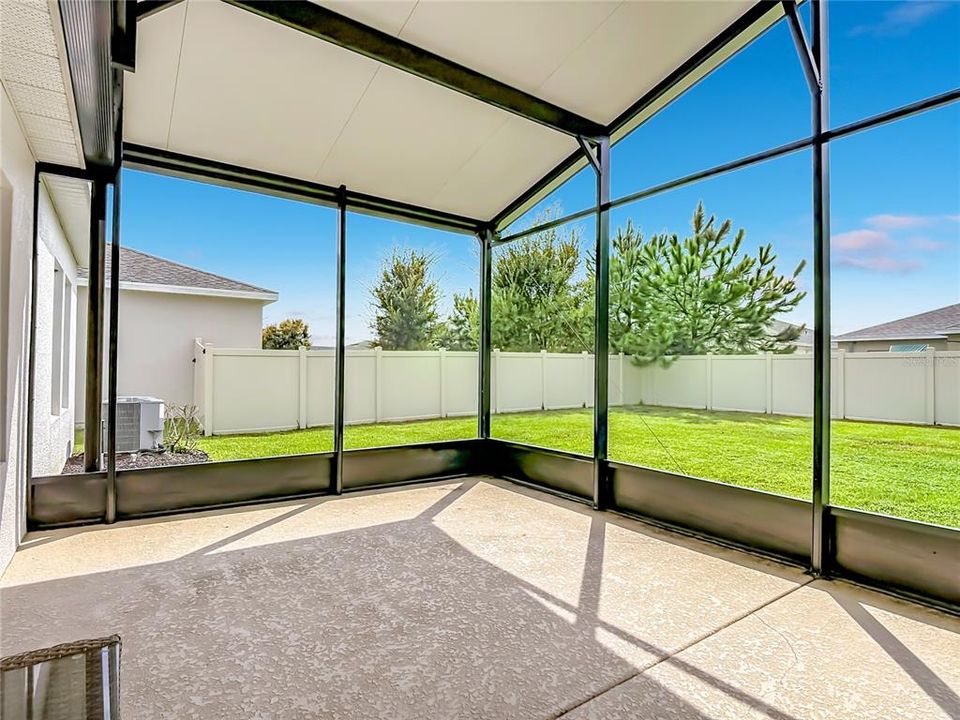 For Sale: $435,000 (3 beds, 2 baths, 1636 Square Feet)