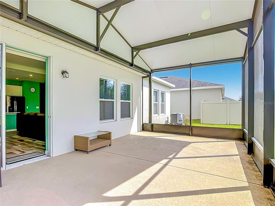 For Sale: $435,000 (3 beds, 2 baths, 1636 Square Feet)
