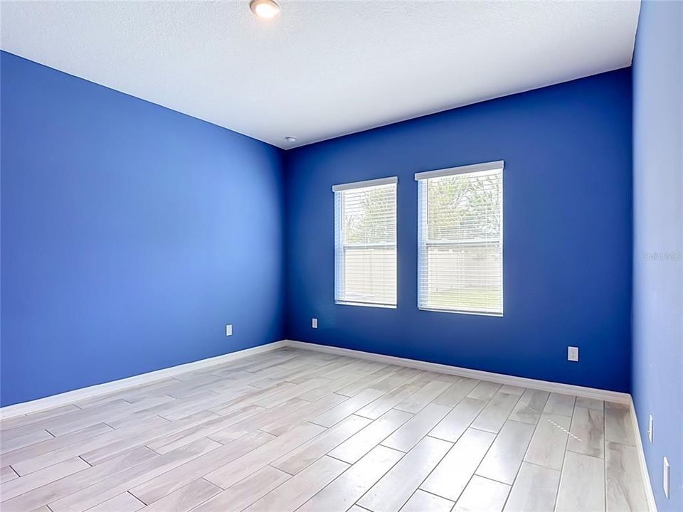 For Sale: $435,000 (3 beds, 2 baths, 1636 Square Feet)