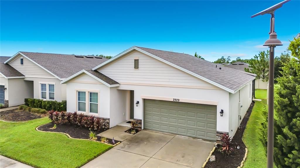 For Sale: $435,000 (3 beds, 2 baths, 1636 Square Feet)
