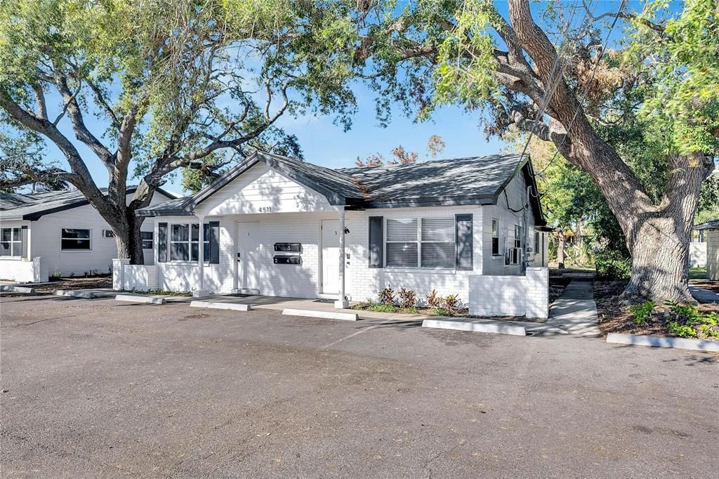 En Venta: $825,000 (4 camas, 0 baños, 2124 Pies cuadrados)