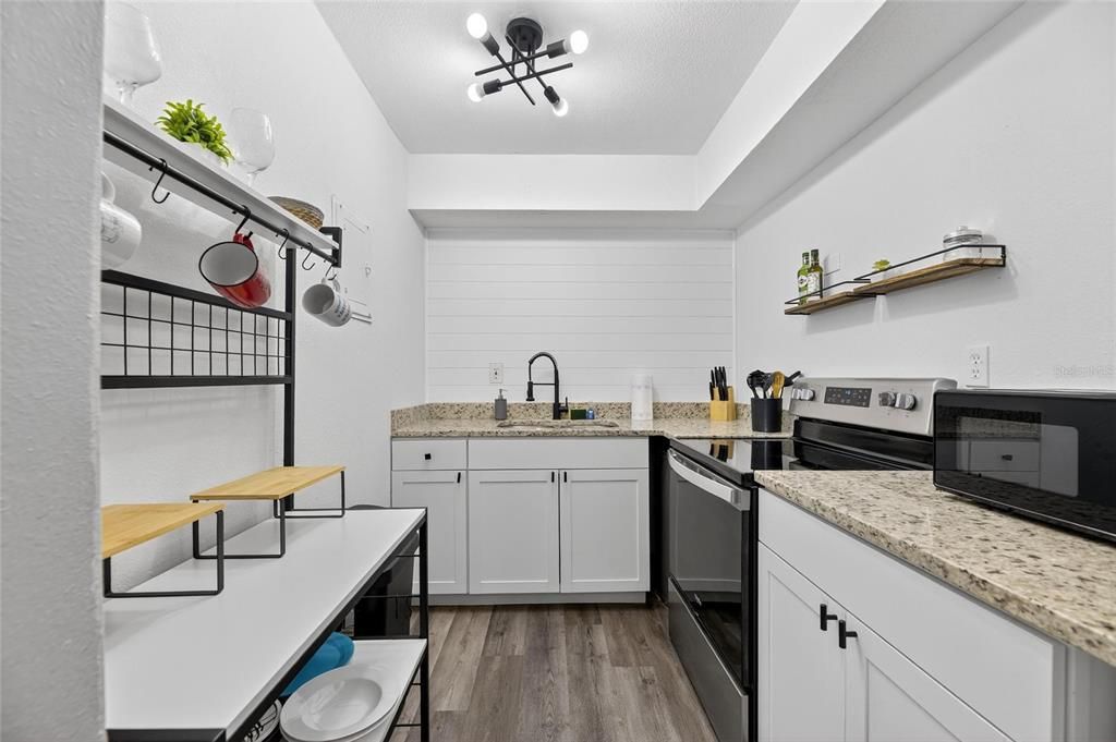 En Venta: $825,000 (4 camas, 0 baños, 2124 Pies cuadrados)