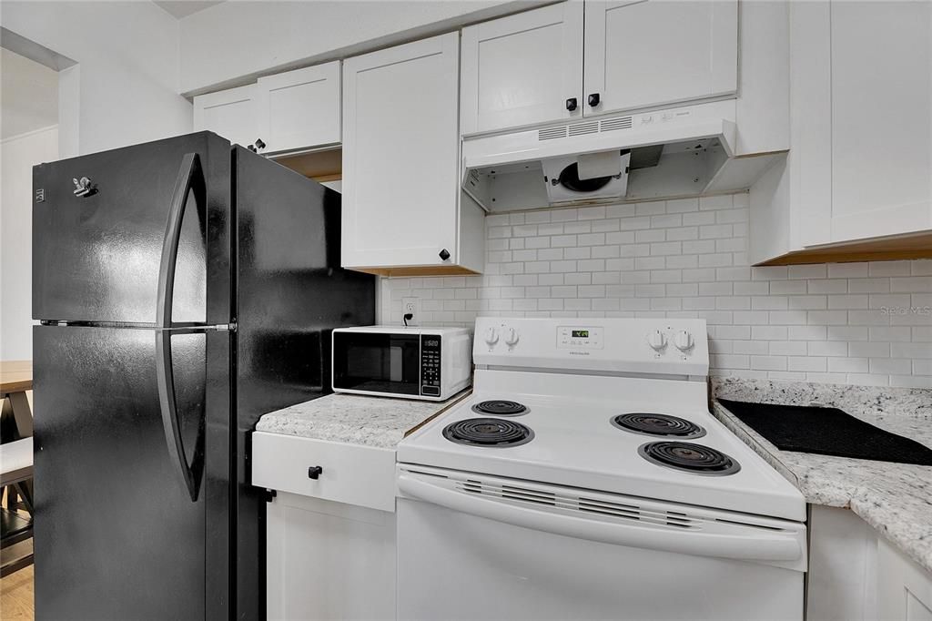 En Venta: $825,000 (4 camas, 0 baños, 2124 Pies cuadrados)