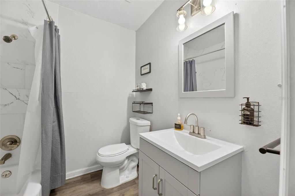 En Venta: $825,000 (4 camas, 0 baños, 2124 Pies cuadrados)