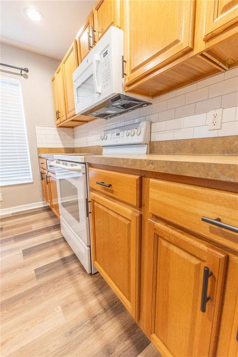 For Rent: $1,600 (2 beds, 2 baths, 1218 Square Feet)