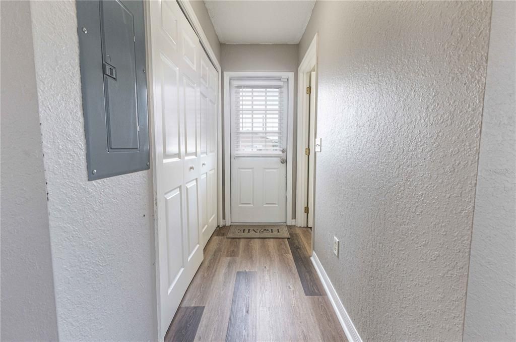 For Rent: $1,600 (2 beds, 2 baths, 1218 Square Feet)