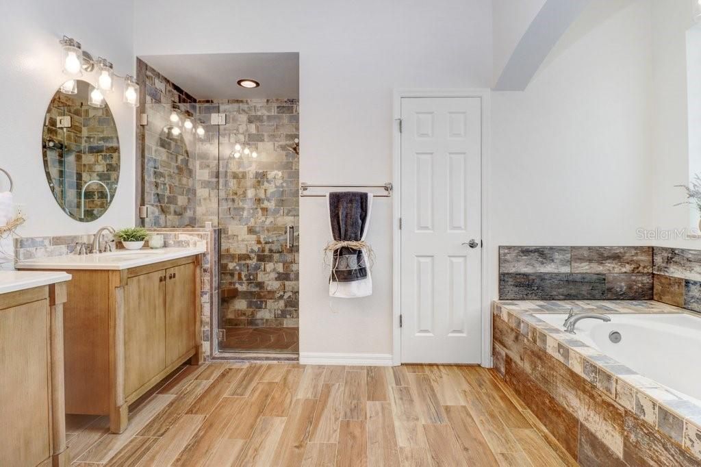 Active With Contract: $734,900 (4 beds, 4 baths, 3480 Square Feet)