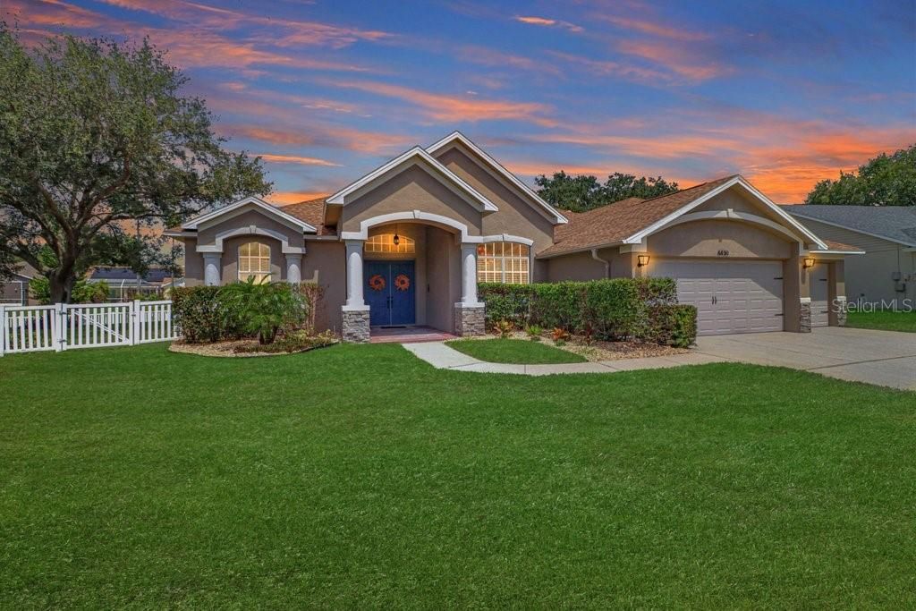 Active With Contract: $734,900 (4 beds, 4 baths, 3480 Square Feet)
