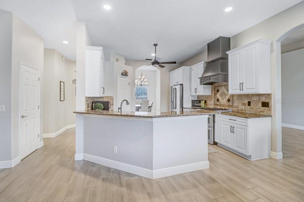Active With Contract: $734,900 (4 beds, 4 baths, 3480 Square Feet)