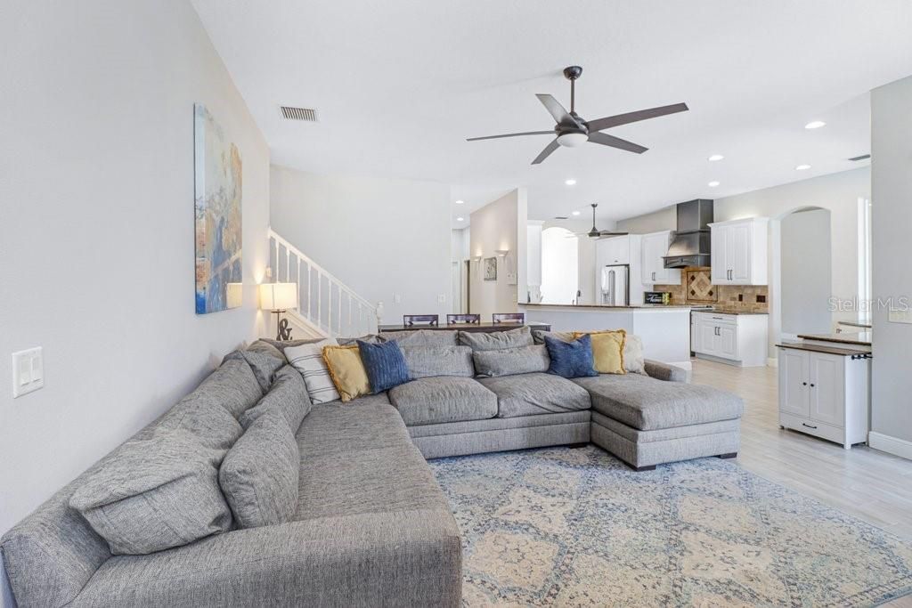 Active With Contract: $734,900 (4 beds, 4 baths, 3480 Square Feet)