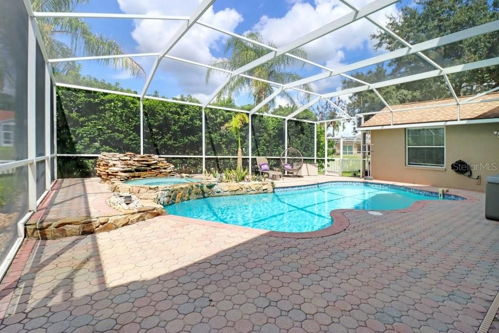 Active With Contract: $734,900 (4 beds, 4 baths, 3480 Square Feet)